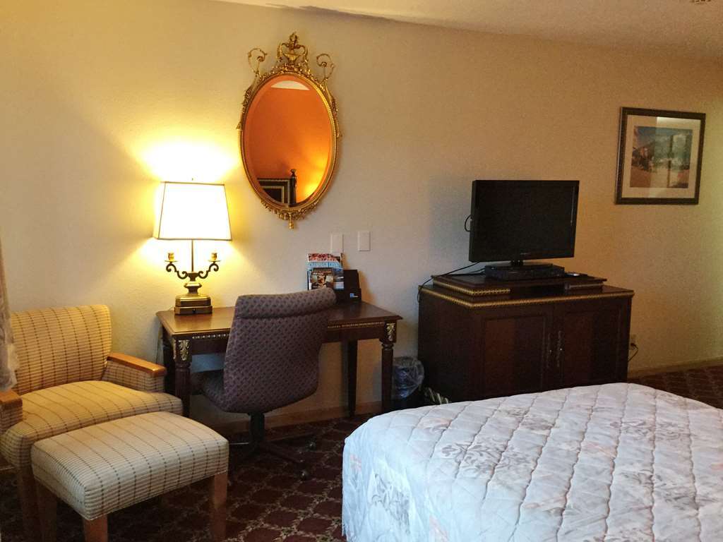 Americas Best Inn & Suites Urbana Værelse billede