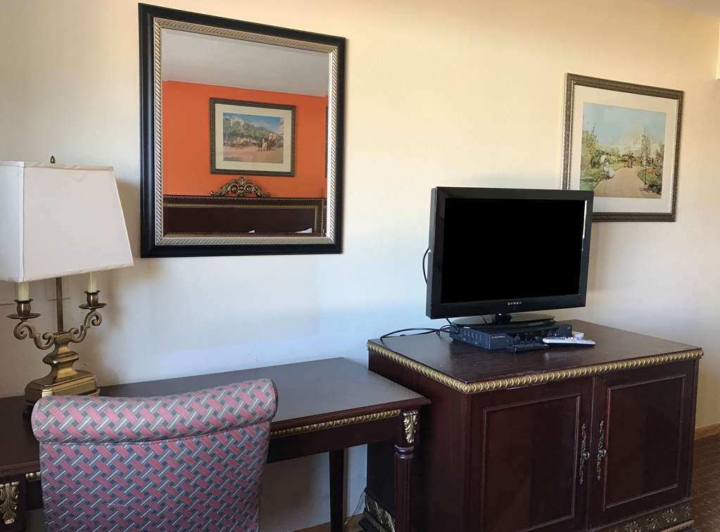 Americas Best Inn & Suites Urbana Værelse billede