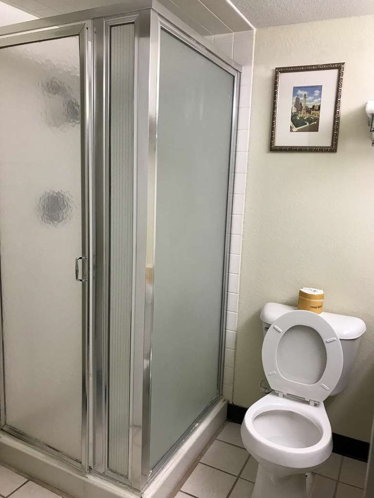 Americas Best Inn & Suites Urbana Værelse billede